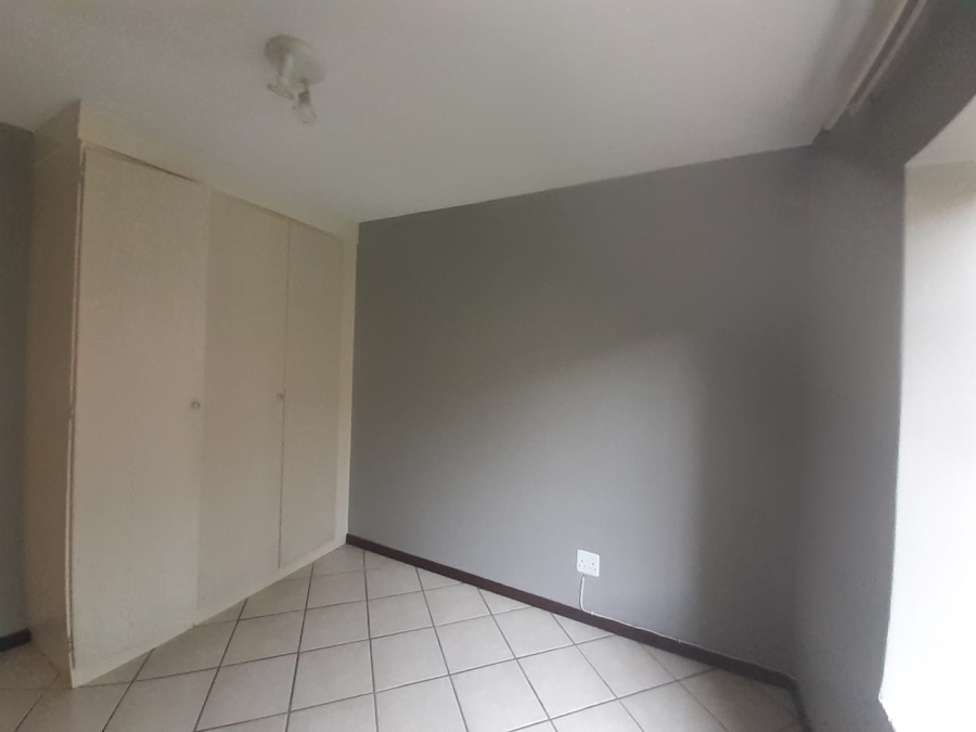 2 Bedroom Property for Sale in Monavoni A H Gauteng