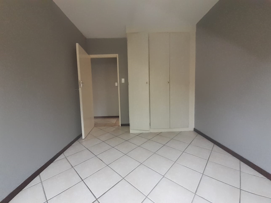 2 Bedroom Property for Sale in Monavoni A H Gauteng