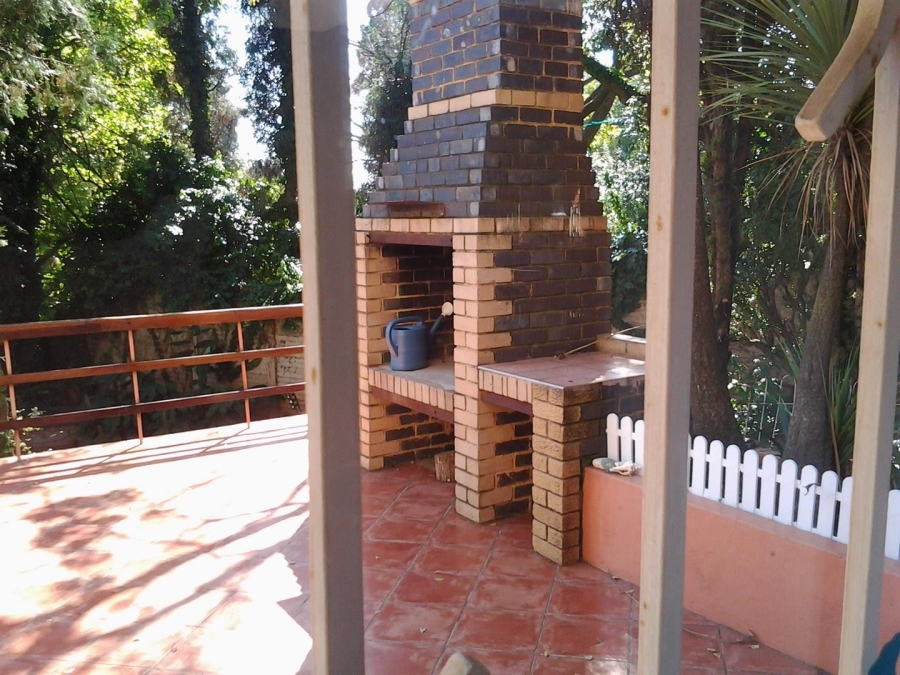 2 Bedroom Property for Sale in Forest Town Gauteng