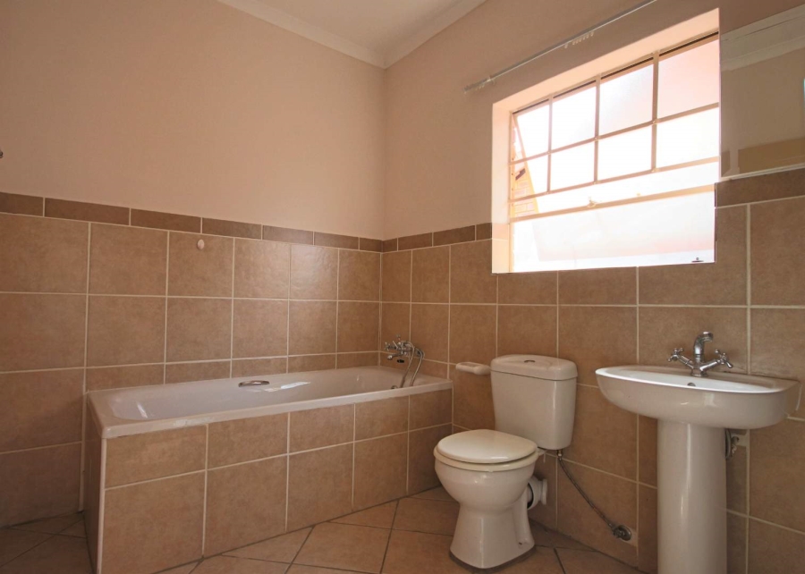 To Let 2 Bedroom Property for Rent in Hazeldean Gauteng