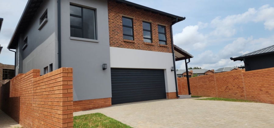 4 Bedroom Property for Sale in Six Fountains Residential Estate Gauteng