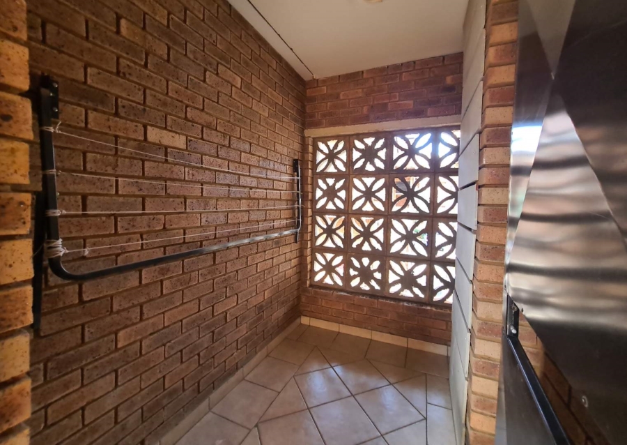 To Let 2 Bedroom Property for Rent in Hazeldean Gauteng