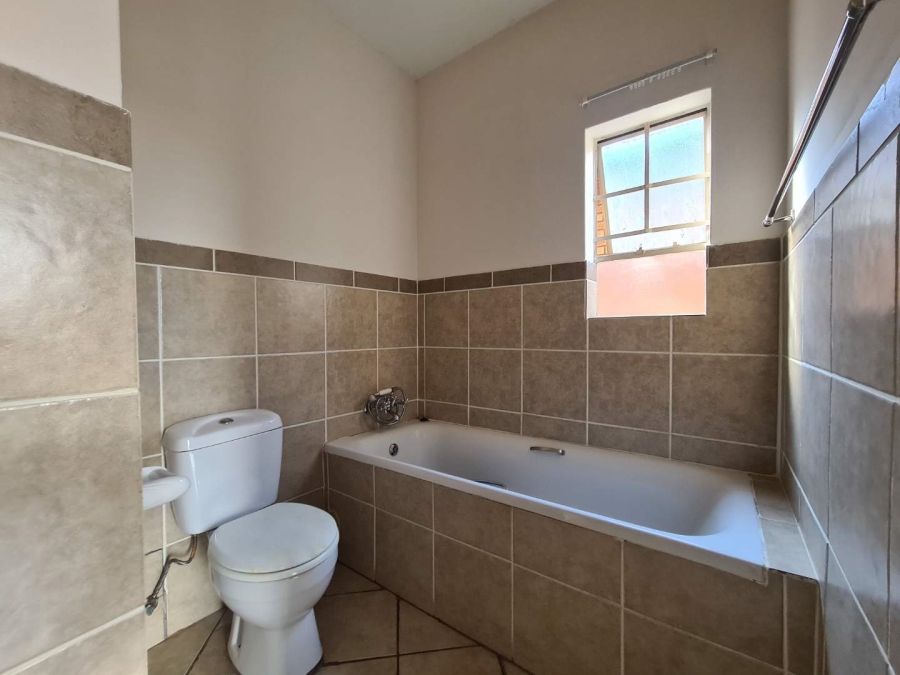 To Let 2 Bedroom Property for Rent in Hazeldean Gauteng