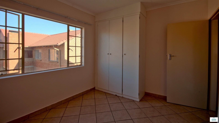 To Let 2 Bedroom Property for Rent in Hazeldean Gauteng