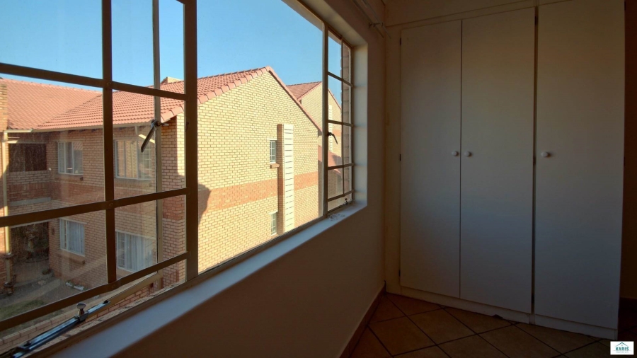 To Let 2 Bedroom Property for Rent in Hazeldean Gauteng