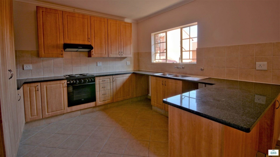 To Let 2 Bedroom Property for Rent in Hazeldean Gauteng