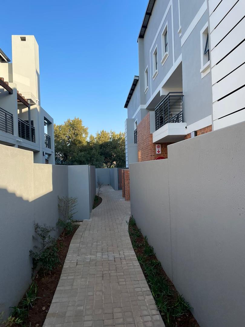 To Let 2 Bedroom Property for Rent in Montana Gauteng