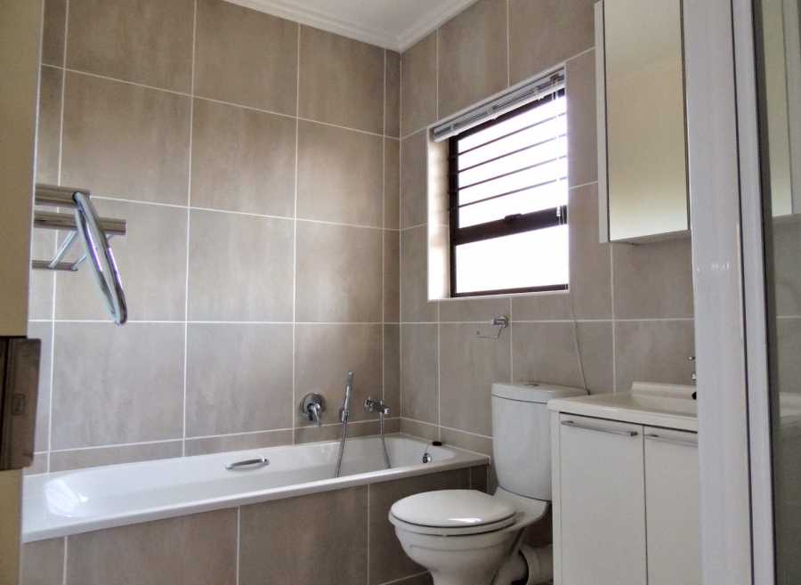 To Let 1 Bedroom Property for Rent in Sunninghill Gauteng