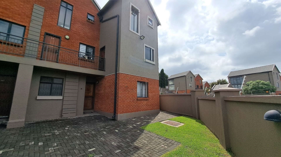 1 Bedroom Property for Sale in Darrenwood Gauteng