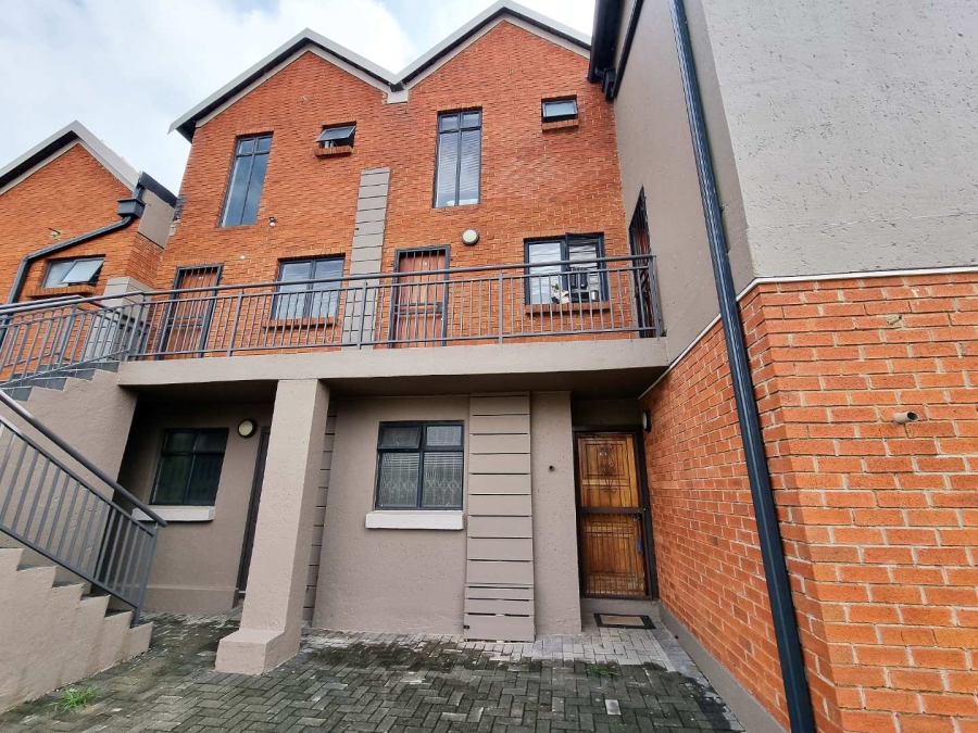 1 Bedroom Property for Sale in Darrenwood Gauteng