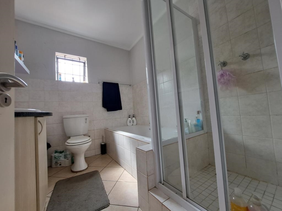 1 Bedroom Property for Sale in Darrenwood Gauteng