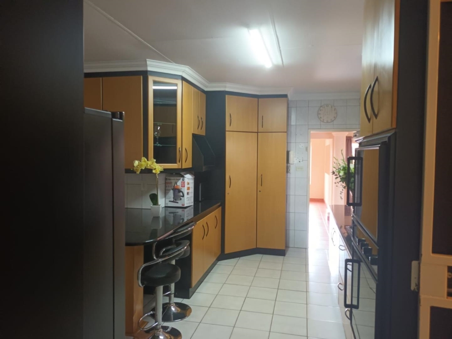 4 Bedroom Property for Sale in Waterkloof Ridge Gauteng