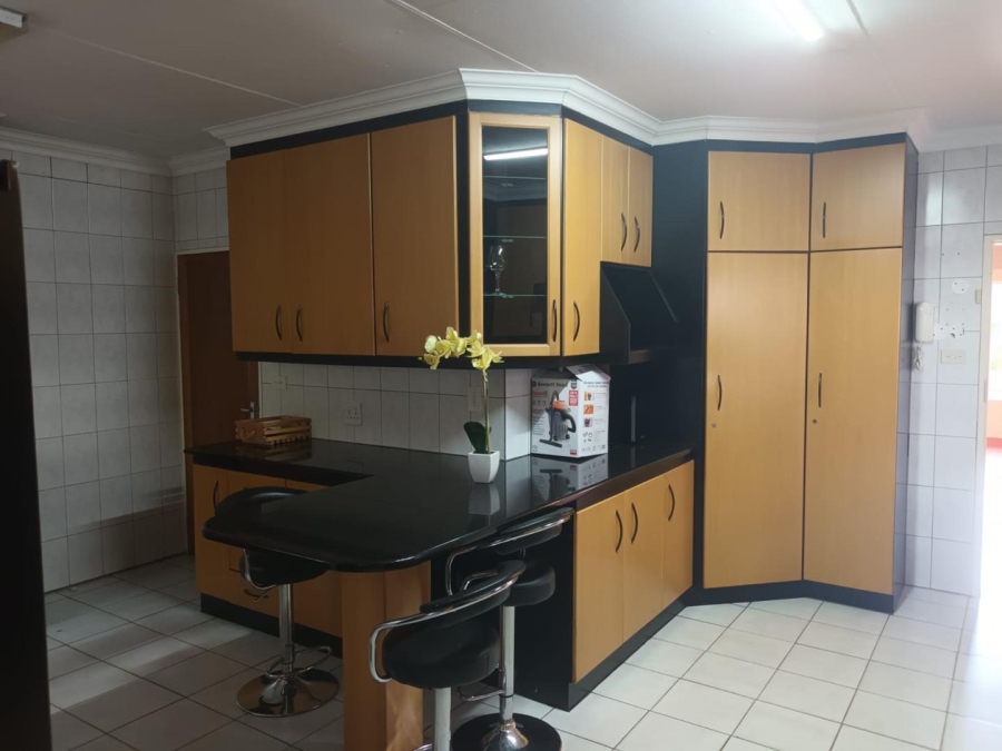 4 Bedroom Property for Sale in Waterkloof Ridge Gauteng