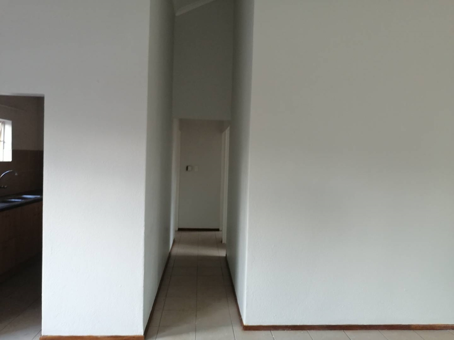To Let 2 Bedroom Property for Rent in Erand A H Gauteng