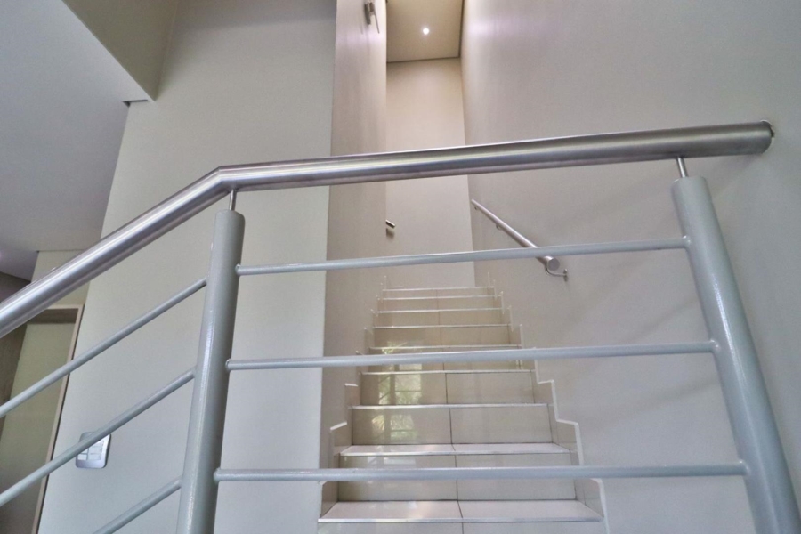 To Let 3 Bedroom Property for Rent in Oaklands Gauteng