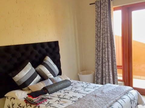 To Let 2 Bedroom Property for Rent in Morningside Gauteng