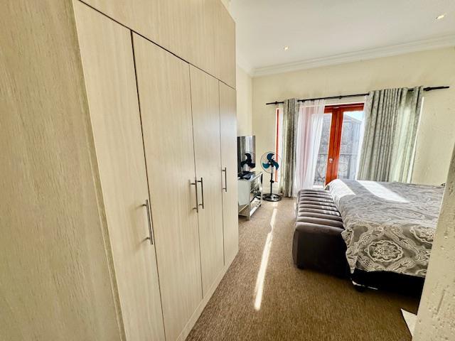 To Let 2 Bedroom Property for Rent in Morningside Gauteng