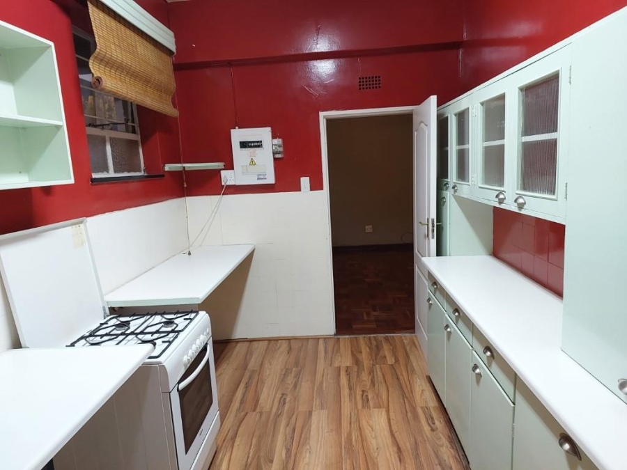 To Let 2 Bedroom Property for Rent in Rosebank Gauteng