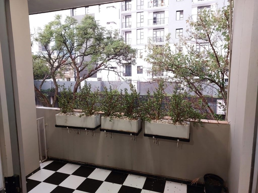To Let 2 Bedroom Property for Rent in Rosebank Gauteng