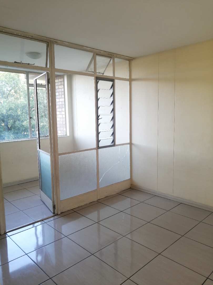 2 Bedroom Property for Sale in Sunnyside Gauteng