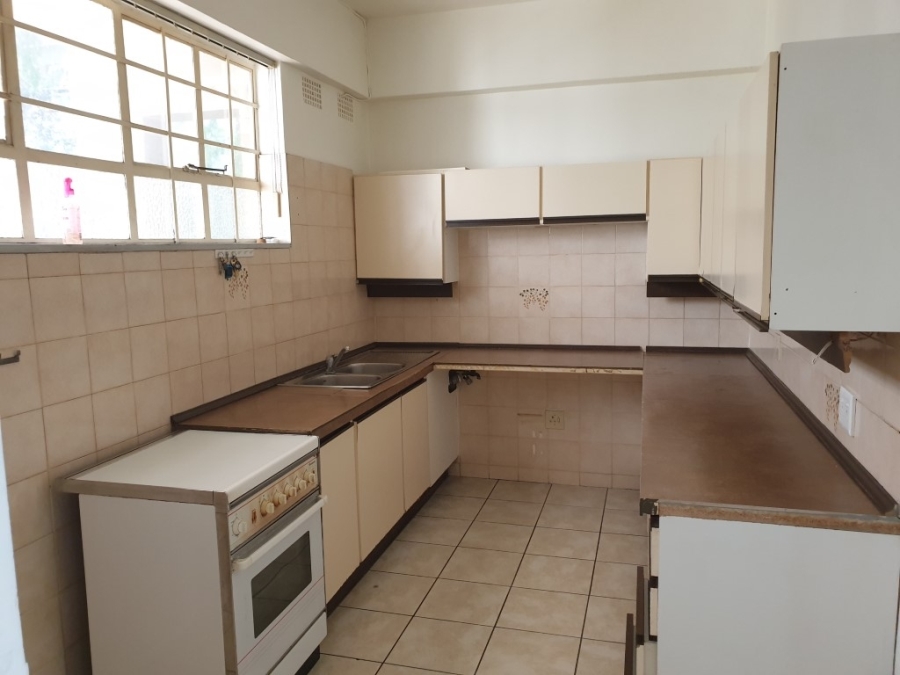To Let 2 Bedroom Property for Rent in Rosebank Gauteng