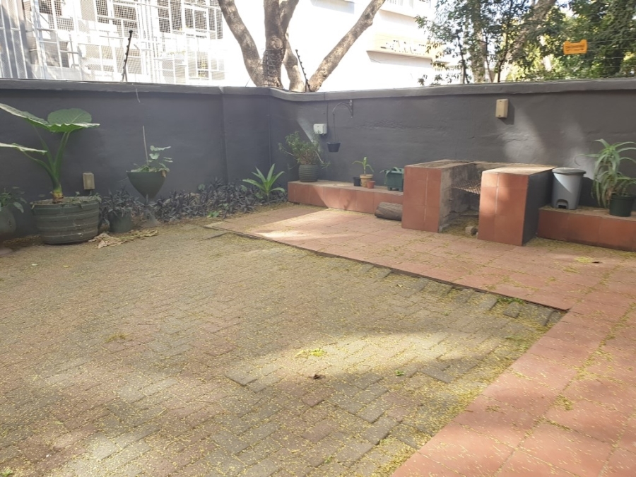 To Let 2 Bedroom Property for Rent in Rosebank Gauteng