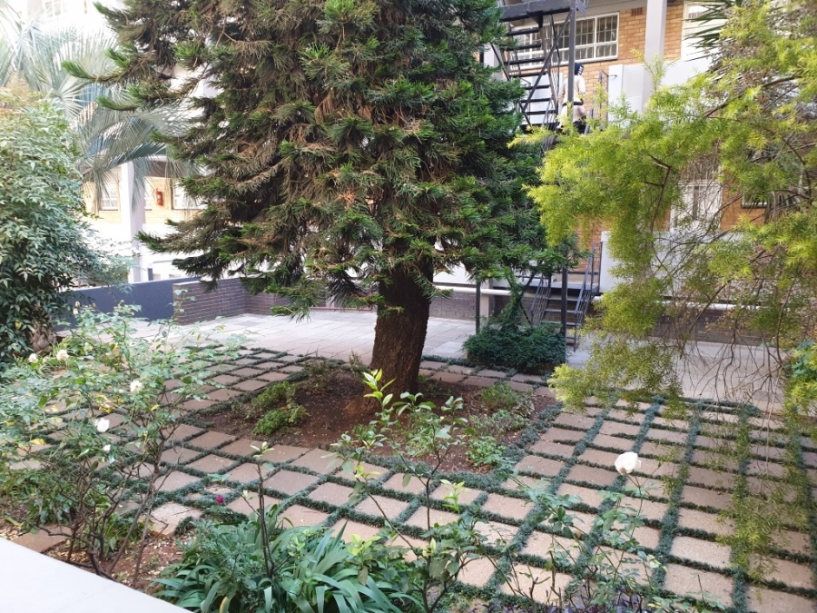 To Let 2 Bedroom Property for Rent in Rosebank Gauteng