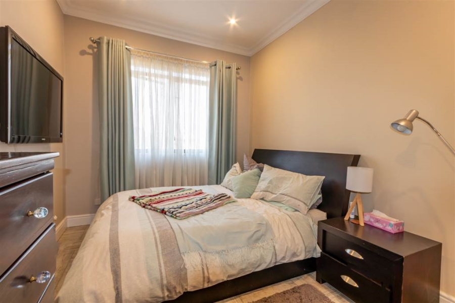 To Let 3 Bedroom Property for Rent in Broadacres Gauteng