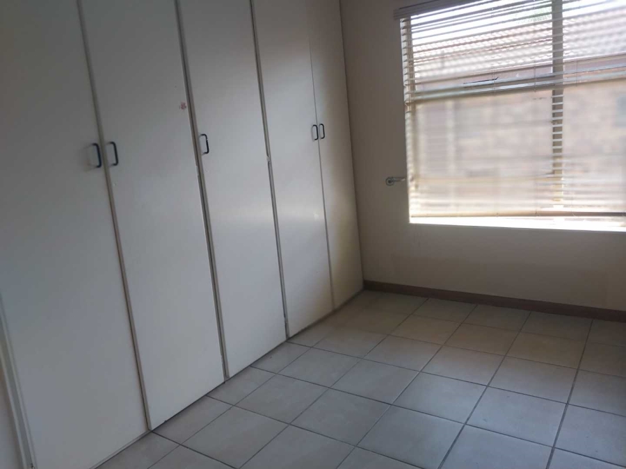 To Let 3 Bedroom Property for Rent in Weavind Park Gauteng