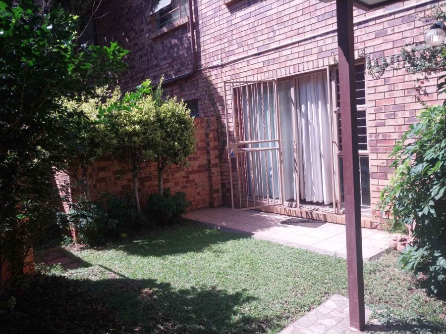 To Let 3 Bedroom Property for Rent in Weavind Park Gauteng