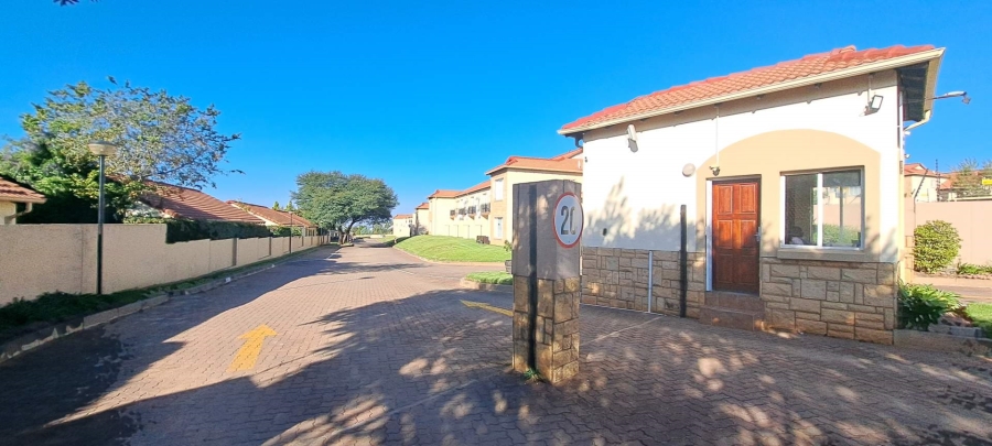 1 Bedroom Property for Sale in Zandspruit Gauteng