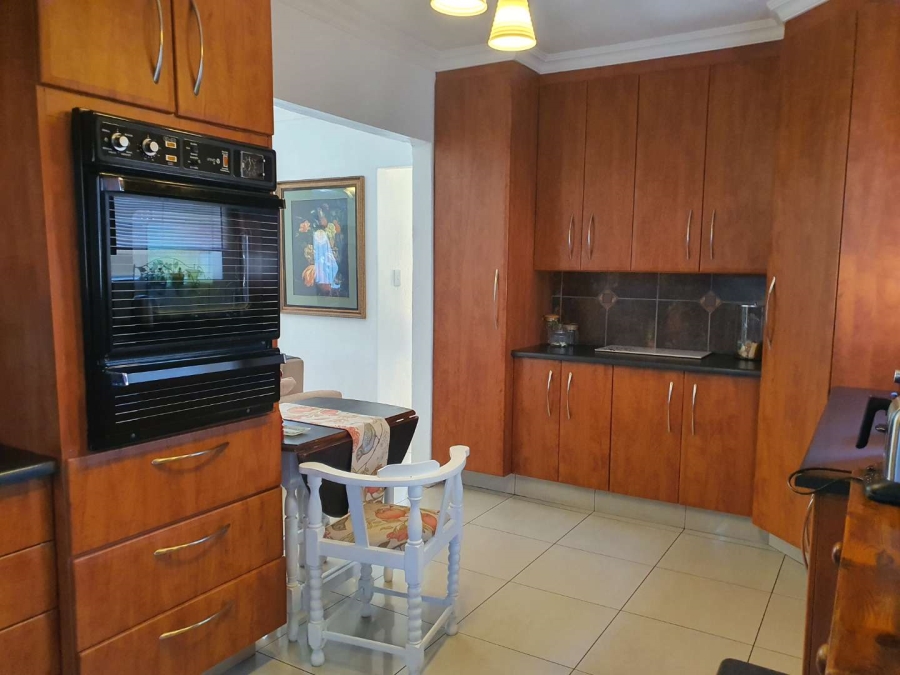 4 Bedroom Property for Sale in Brackenhurst Gauteng