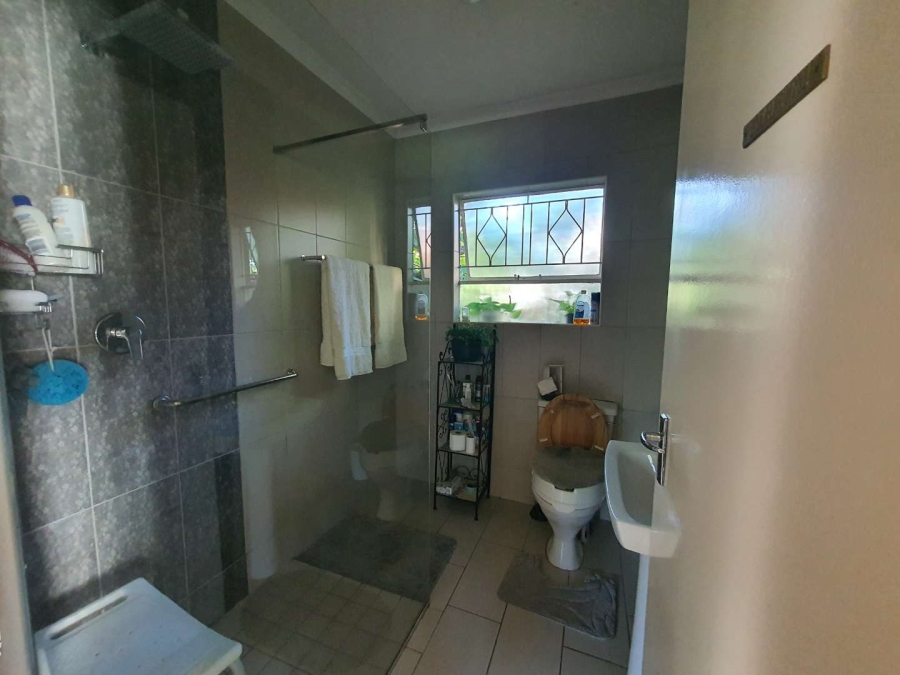 4 Bedroom Property for Sale in Brackenhurst Gauteng