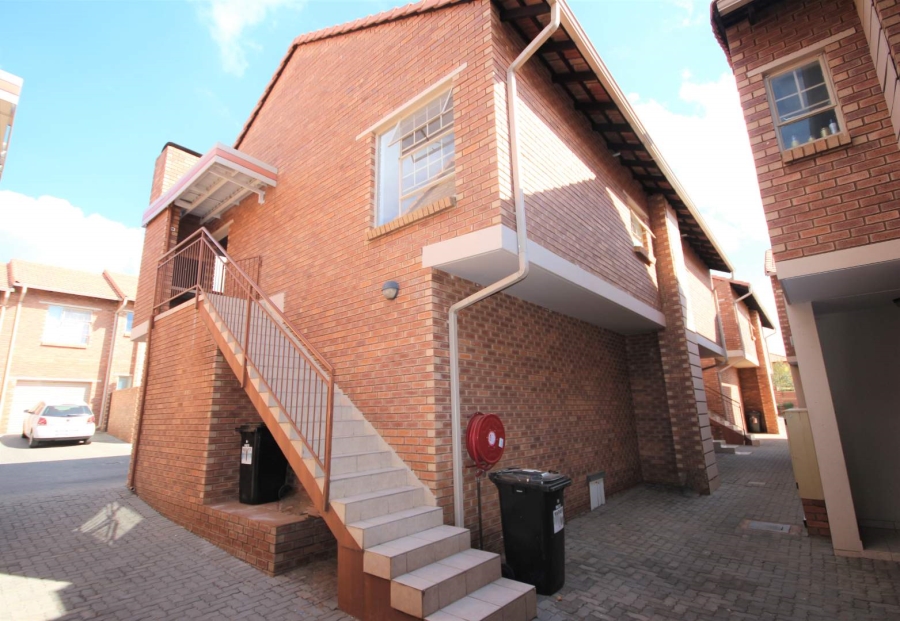 To Let 2 Bedroom Property for Rent in Hazeldean Gauteng