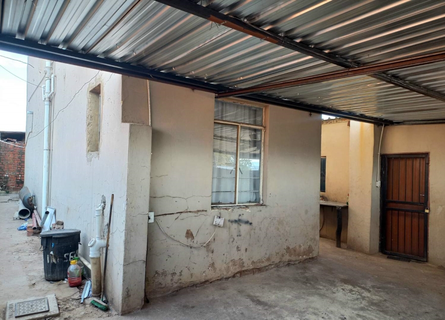 11 Bedroom Property for Sale in Atteridgeville Gauteng