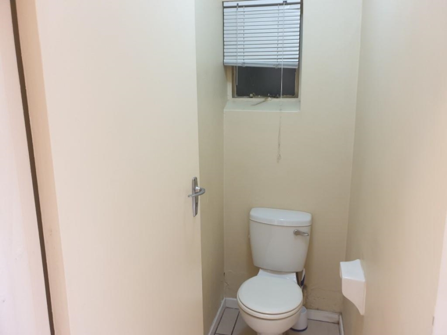 1 Bedroom Property for Sale in Illovo Gauteng