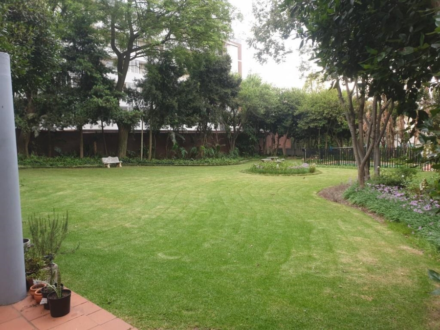 1 Bedroom Property for Sale in Illovo Gauteng