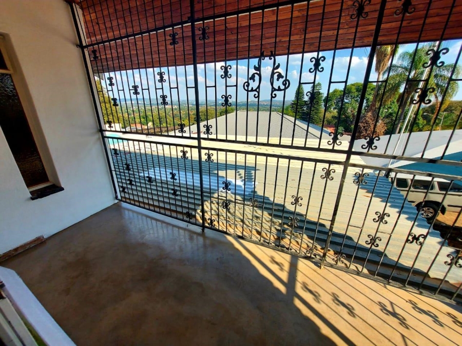 To Let 4 Bedroom Property for Rent in Mountain View Gauteng