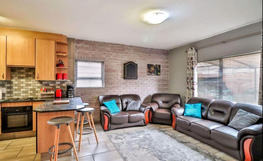 2 Bedroom Property for Sale in Florentia Gauteng