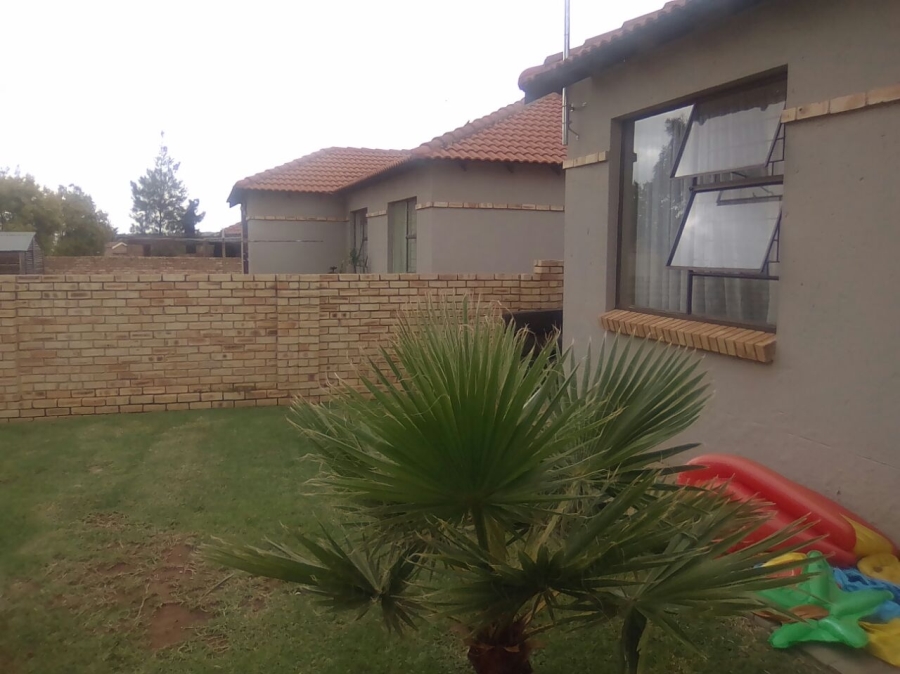 To Let 3 Bedroom Property for Rent in Celtisdal Gauteng