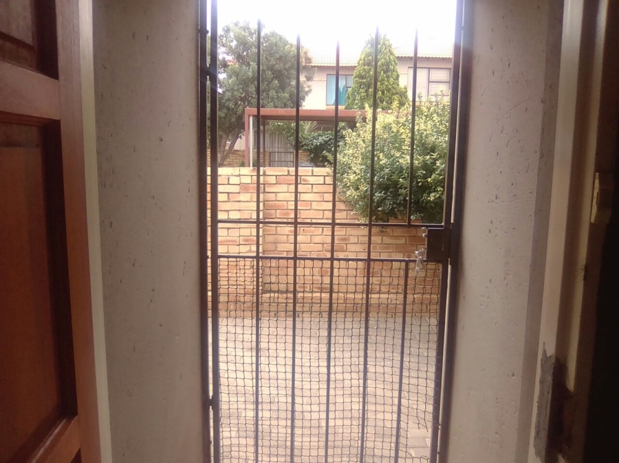 To Let 3 Bedroom Property for Rent in Celtisdal Gauteng