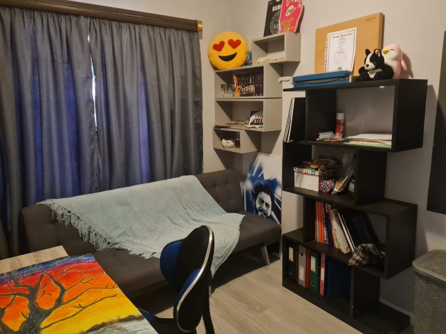 To Let 2 Bedroom Property for Rent in Eldoraigne Gauteng