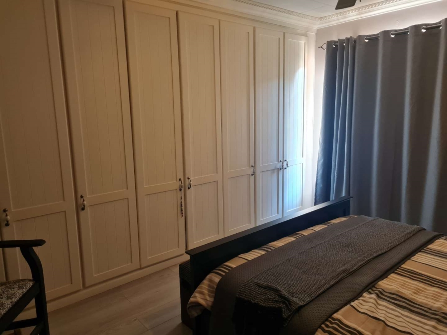 To Let 2 Bedroom Property for Rent in Eldoraigne Gauteng