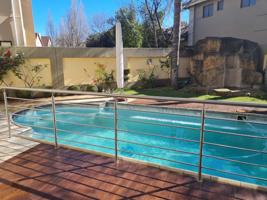 5 Bedroom Property for Sale in Zwartkop Golf Estate Gauteng