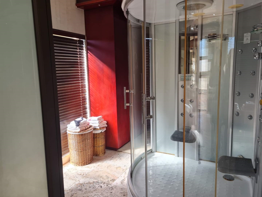 5 Bedroom Property for Sale in Zwartkop Golf Estate Gauteng