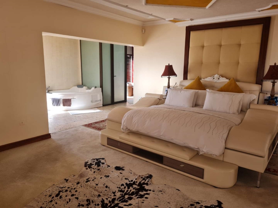 5 Bedroom Property for Sale in Zwartkop Golf Estate Gauteng