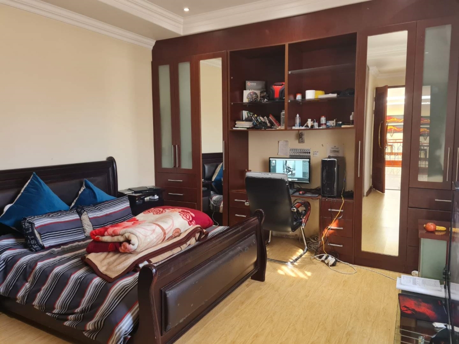 5 Bedroom Property for Sale in Zwartkop Golf Estate Gauteng