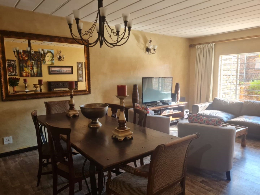 3 Bedroom Property for Sale in Zwartkop Gauteng