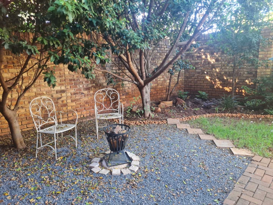 3 Bedroom Property for Sale in Zwartkop Gauteng