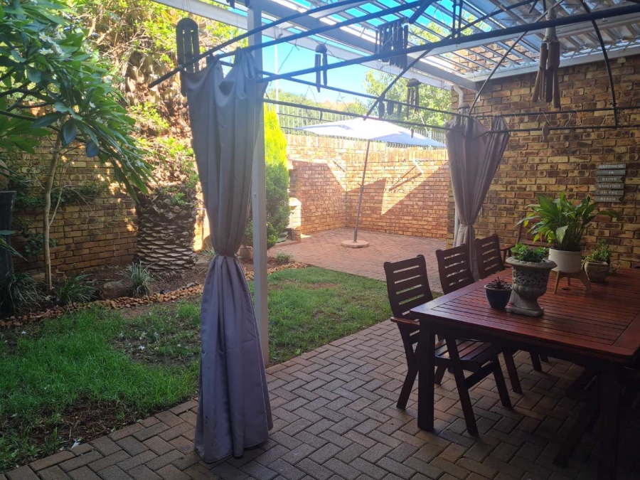 3 Bedroom Property for Sale in Zwartkop Gauteng